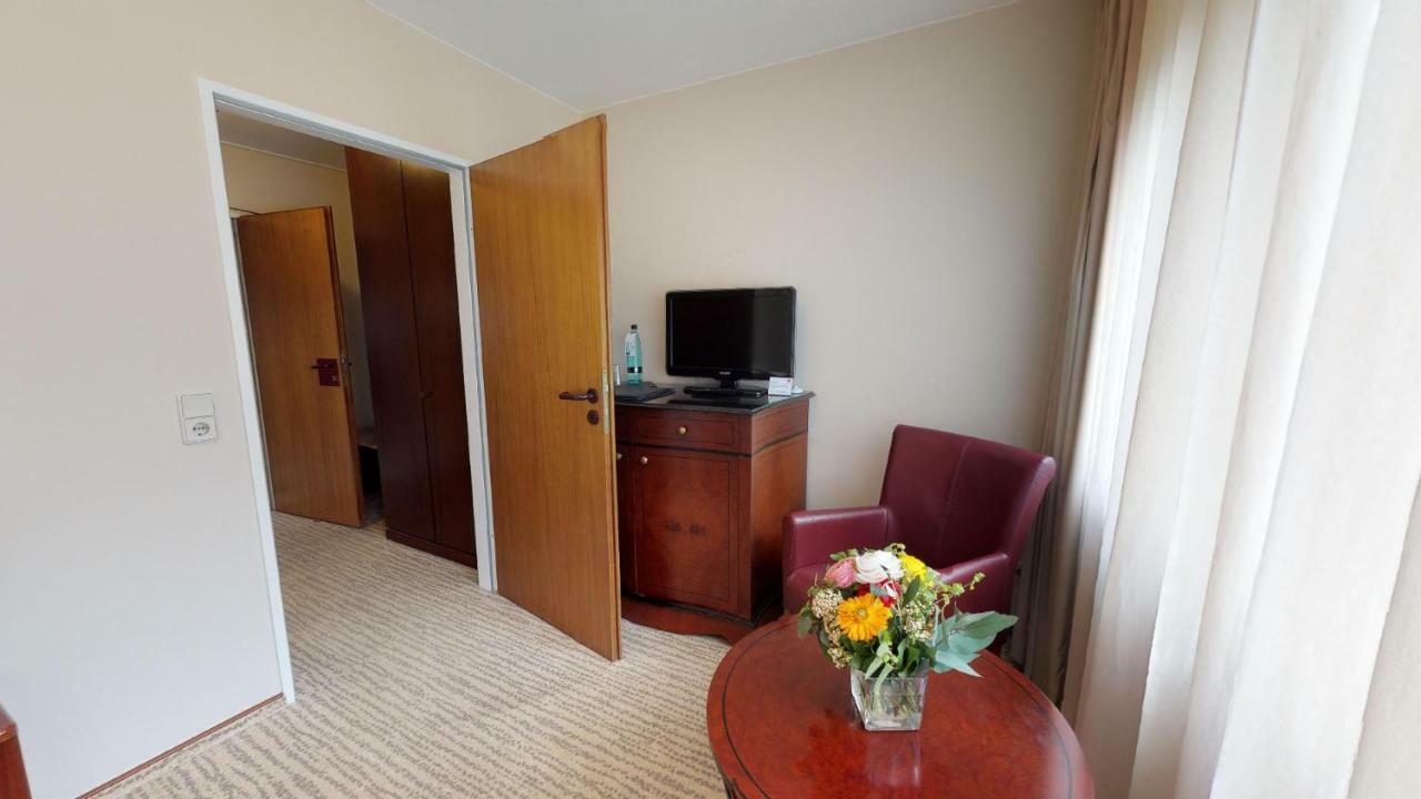 Hotel Engel Hamburg-Harburg Exteriör bild